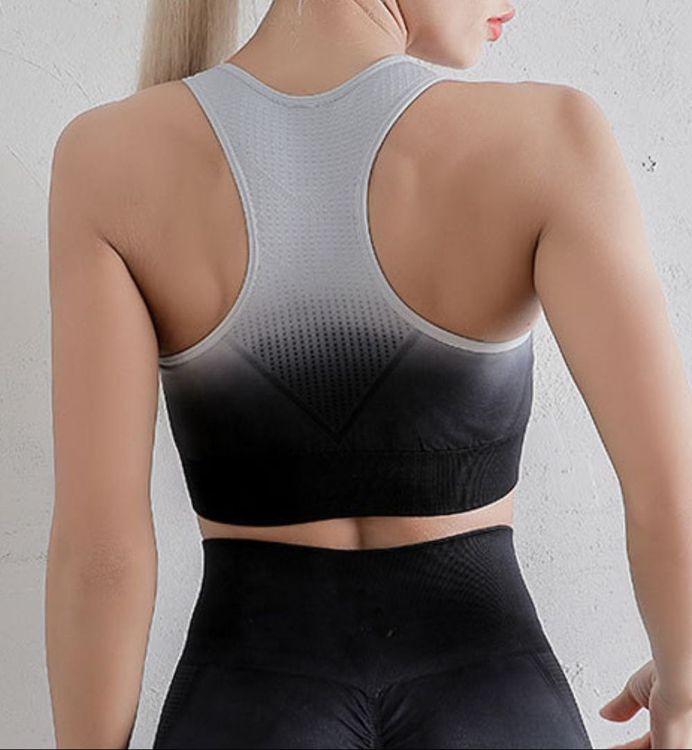 95570caf84834213adfdfe8aead8e19f-Max