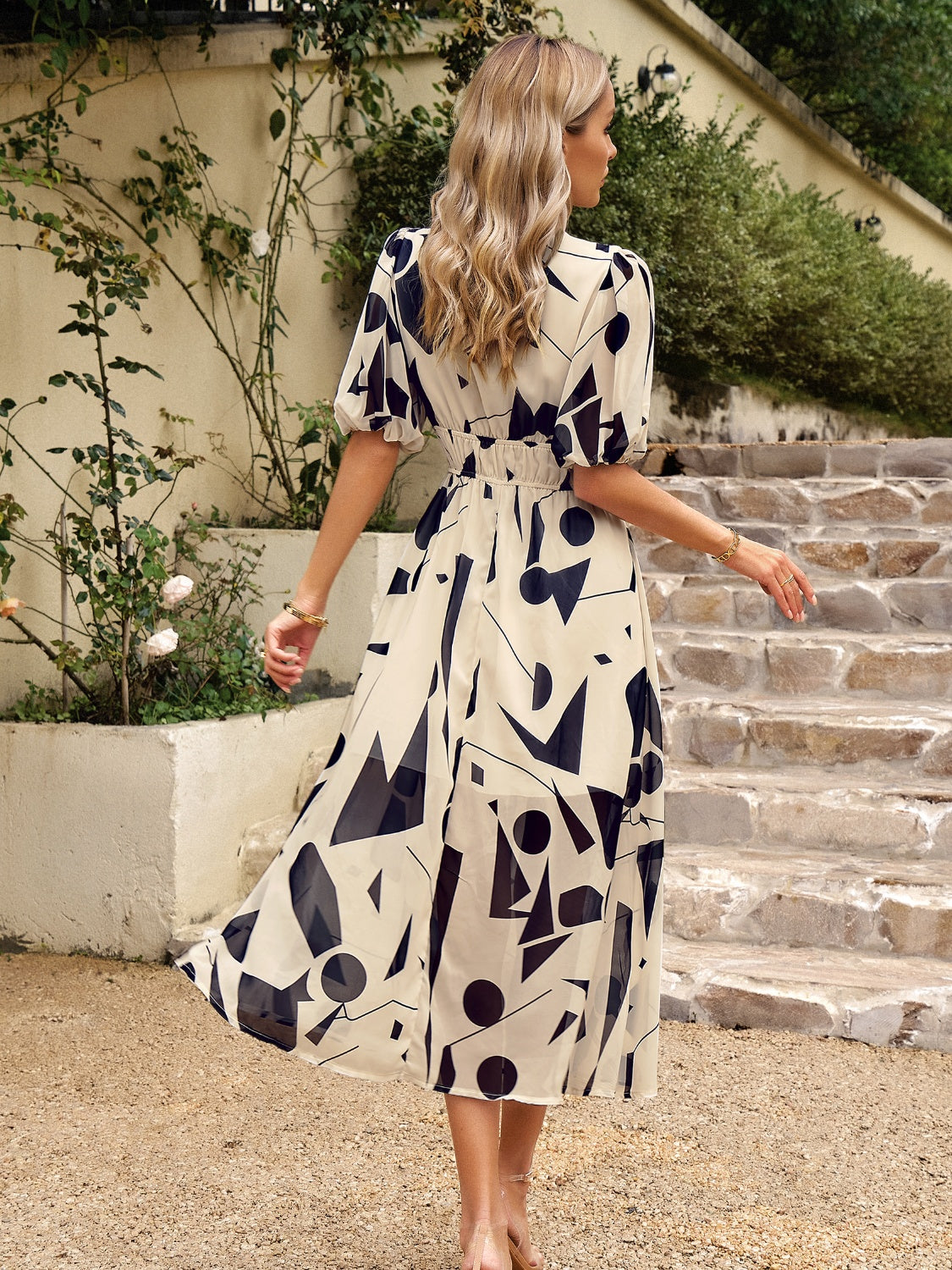 Devine Smocked Printed V-Neck Half Sleeve Midi Dress