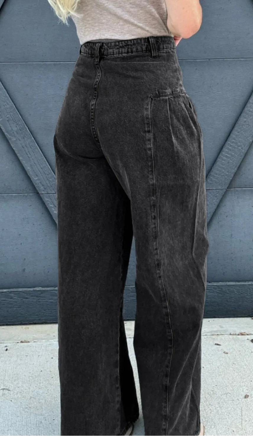 b0e31f46-147e-40f8-b752-a8186d584fae-Max